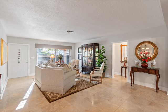 4421 NE 16th Terrace, Oakland Park, FL 33334