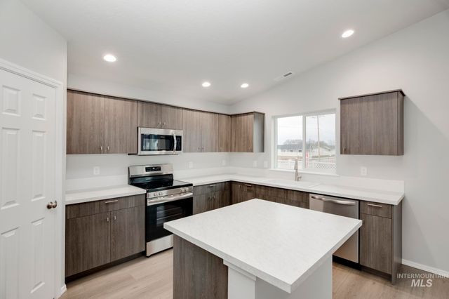 1616 Sunday River St, Middleton, ID 83644