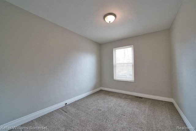 51 Spokane Drive, Pontiac, MI 48341