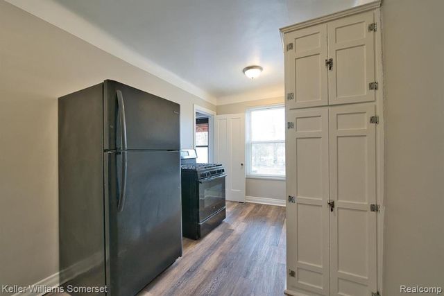 51 Spokane Drive, Pontiac, MI 48341