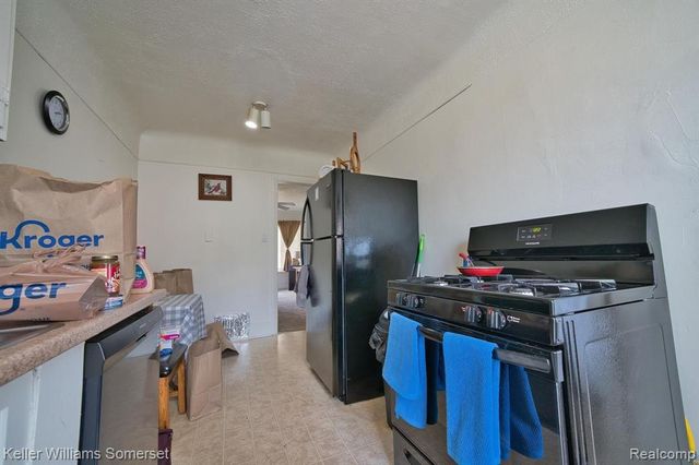 51 Spokane Drive, Pontiac, MI 48341