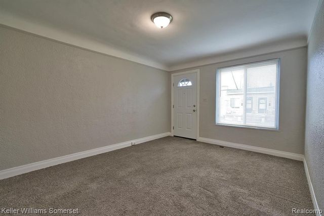 51 Spokane Drive, Pontiac, MI 48341