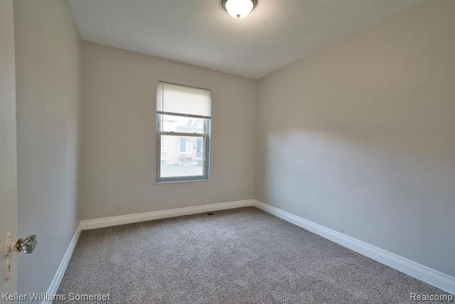 51 Spokane Drive, Pontiac, MI 48341