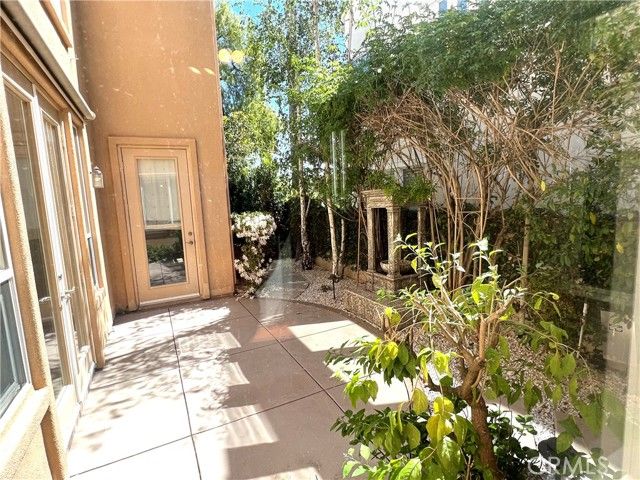 12 Water Lily, Laguna Hills, CA 92679