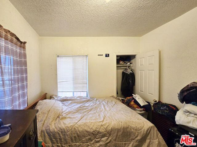 1222 W 78th Street, Los Angeles, CA 90044