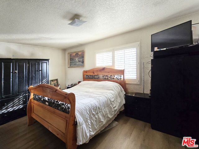 1222 W 78th Street, Los Angeles, CA 90044