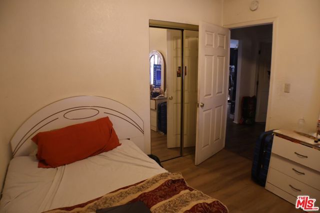 1222 W 78th Street, Los Angeles, CA 90044