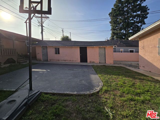 1222 W 78th Street, Los Angeles, CA 90044