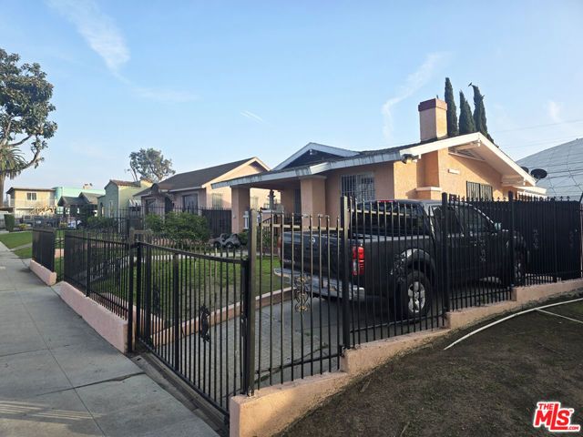 1222 W 78th Street, Los Angeles, CA 90044