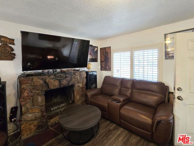 1222 W 78th Street, Los Angeles, CA 90044