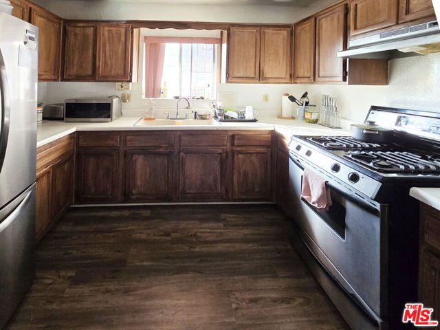 1222 W 78th Street, Los Angeles, CA 90044