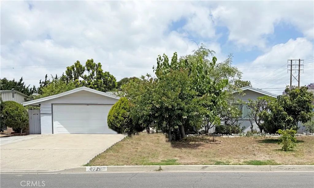 8721 La Grand Avenue, Garden Grove, CA 92841