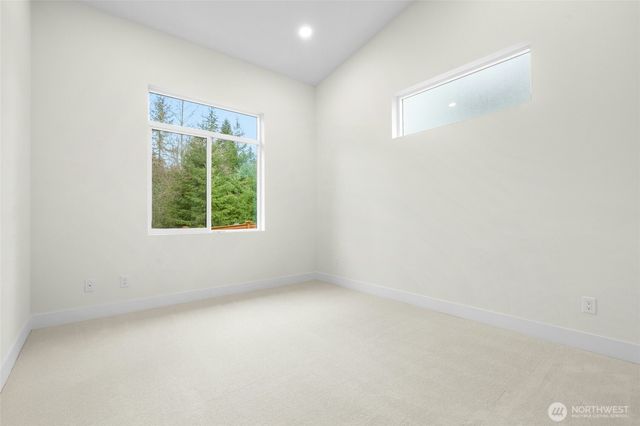 24257 SE 26th Place, Sammamish, WA 98075