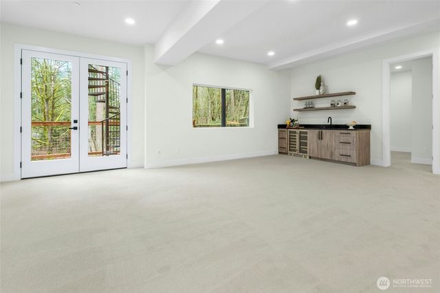 24257 SE 26th Place, Sammamish, WA 98075