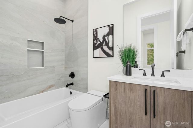 24257 SE 26th Place, Sammamish, WA 98075