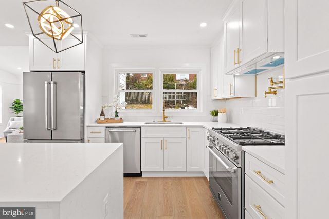 7047 WYNDALE ST NW, Washington, DC 20015