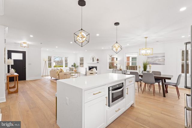 7047 WYNDALE ST NW, Washington, DC 20015