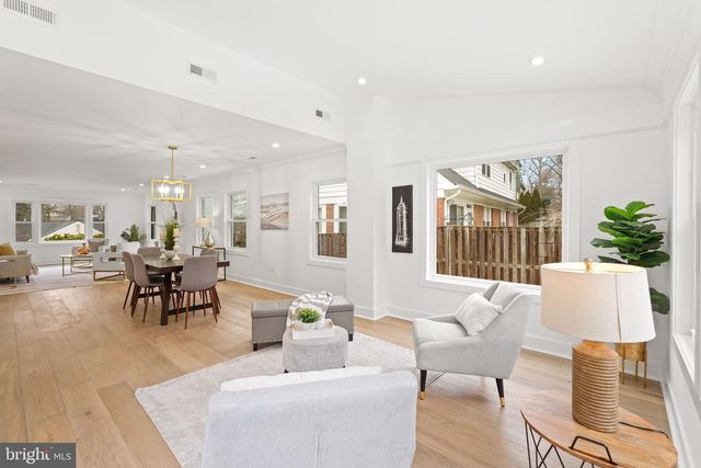 7047 WYNDALE ST NW, Washington, DC 20015