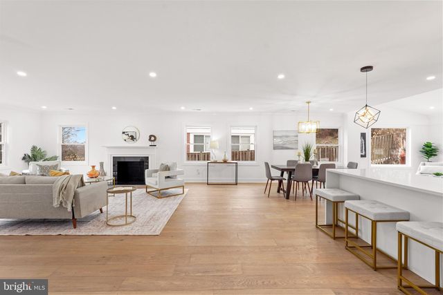 7047 WYNDALE ST NW, Washington, DC 20015