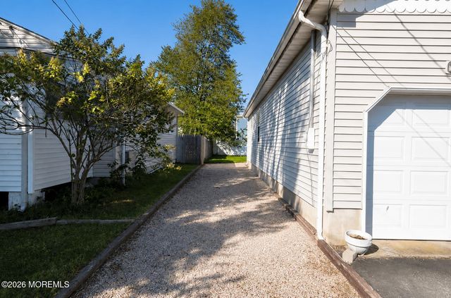 562 George Road, Toms River, NJ 08753