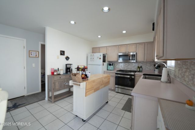 562 George Road, Toms River, NJ 08753