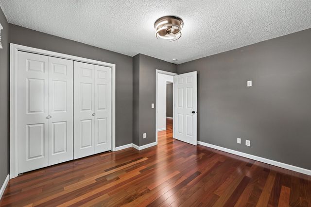 2051 Deerwood Lane NE, East Bethel, MN 55092