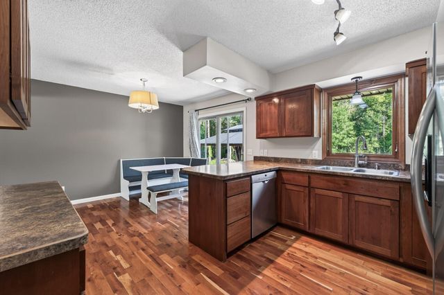 2051 Deerwood Lane NE, East Bethel, MN 55092