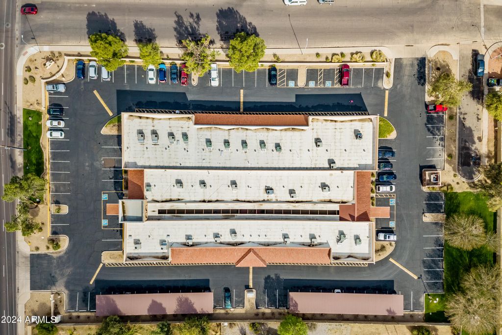 8751 N 51ST Avenue N, Glendale, AZ 85302 — exterior