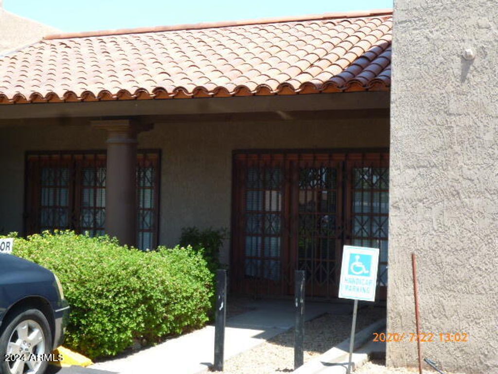 8751 N 51ST Avenue N, Glendale, AZ 85302 — photo 3