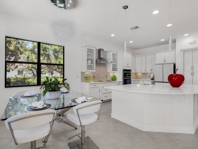 8256 Bradford Way, Parkland, FL 33076