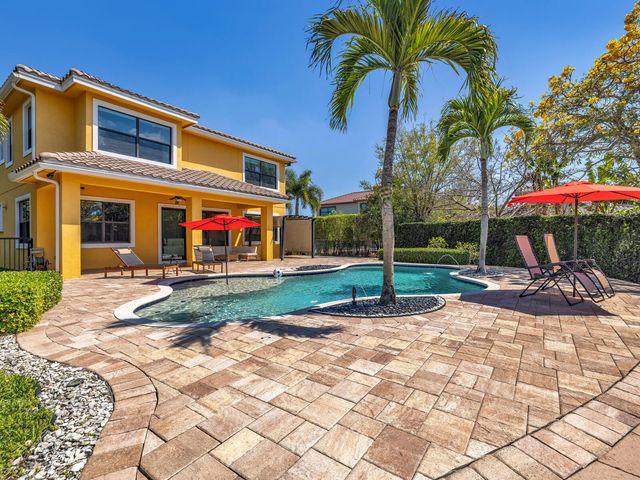 8256 Bradford Way, Parkland, FL 33076