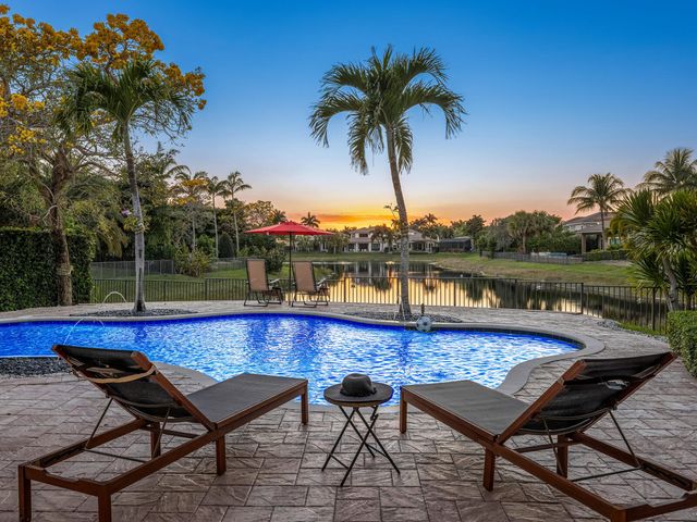 8256 Bradford Way, Parkland, FL 33076