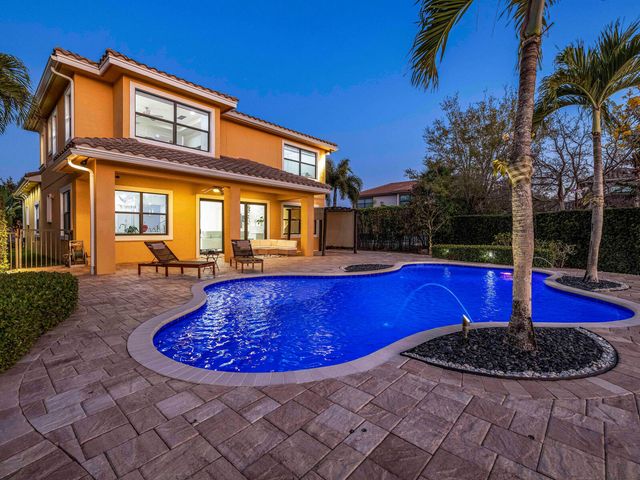 8256 Bradford Way, Parkland, FL 33076