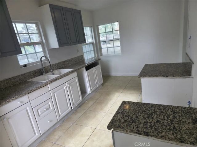 9060 Hemlock, Fontana, CA 92335