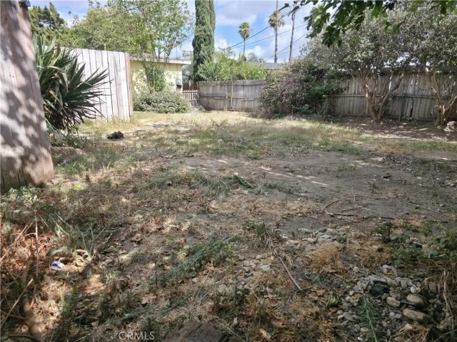 9060 Hemlock, Fontana, CA 92335