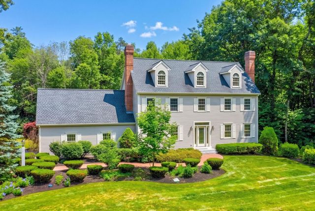 8 Bear Hill Road, Windham, NH 03087