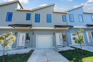 2028 Sunset Drive 5, Medford, OR 97501