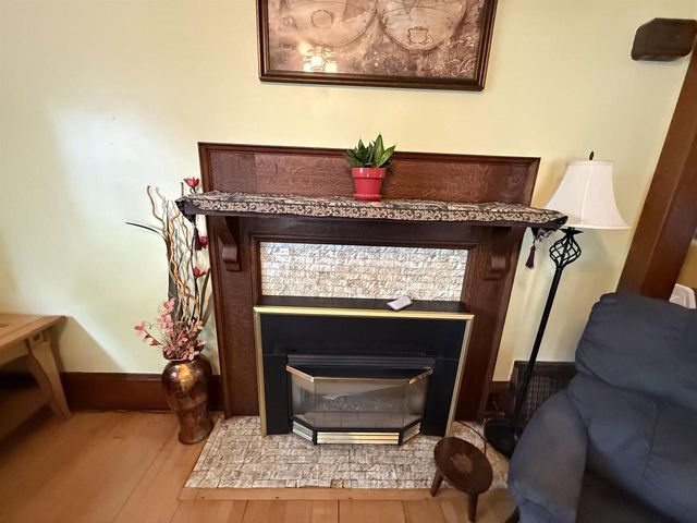 102 N CLINTON AVENUE, Clintonville, WI 54929