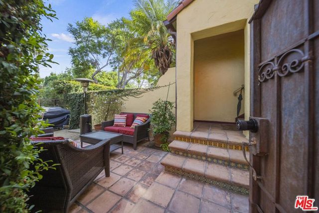 837 N Harper Avenue, Los Angeles, CA 90046