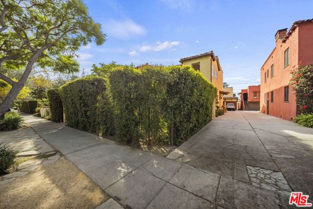 837 N Harper Avenue, Los Angeles, CA 90046