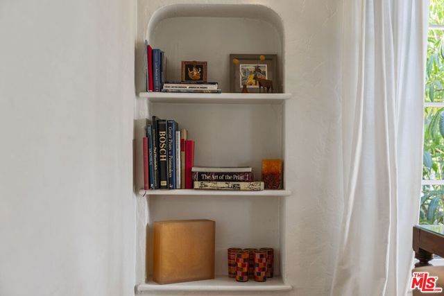 837 N Harper Avenue, Los Angeles, CA 90046