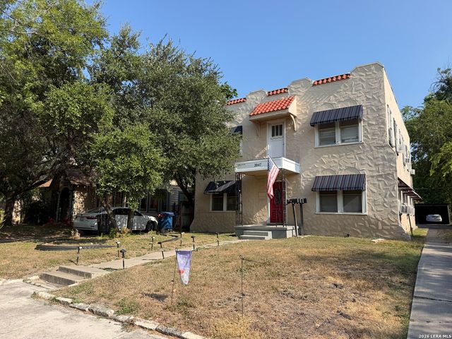 2047 W SUMMIT AVE, San Antonio, TX 78201