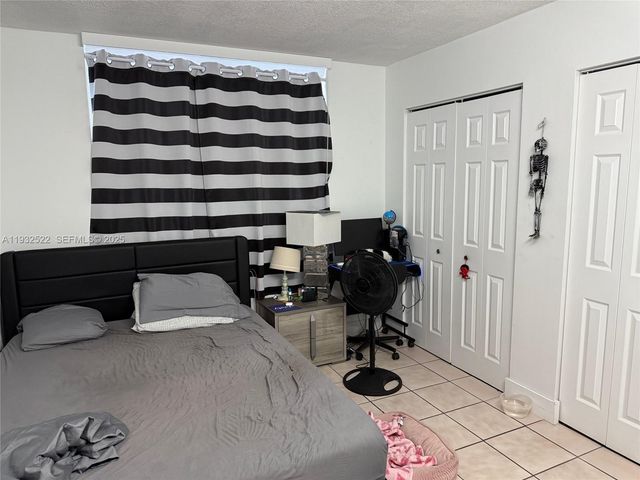 11800 SW 18th St 126-4, Miami, FL 33175