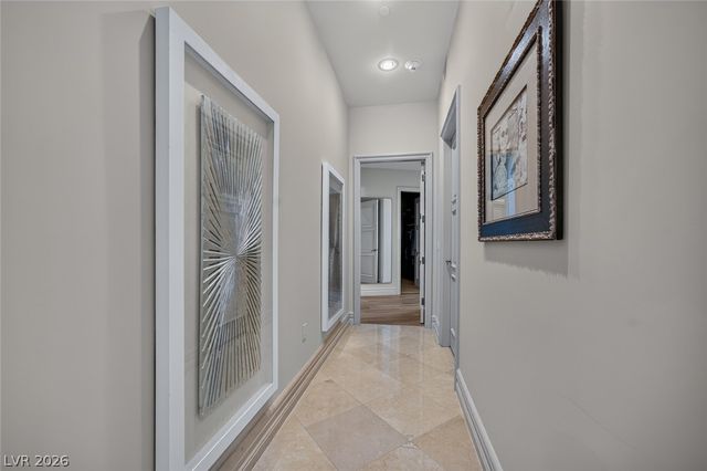 9101 Alta Drive 16, Las Vegas, NV 89145