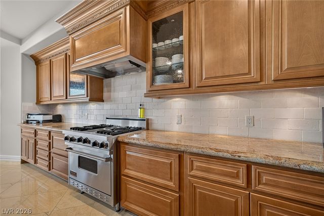 9101 Alta Drive 16, Las Vegas, NV 89145