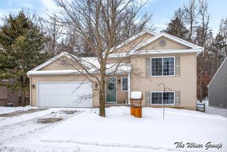 1207 Cedarwood Drive, Greenville, MI 48838