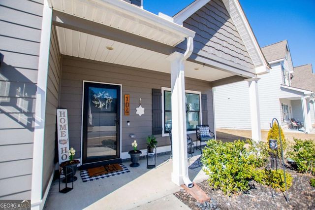 104 Kingston Circle, Carrollton, GA 30117