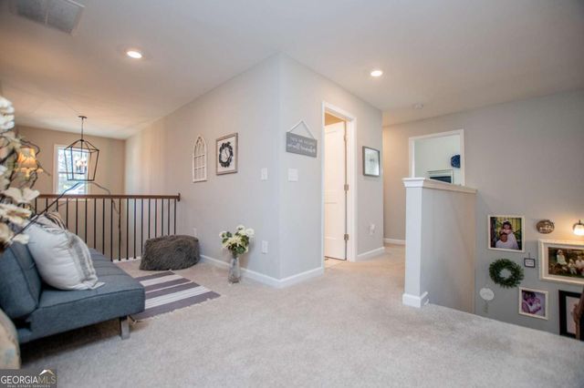 104 Kingston Circle, Carrollton, GA 30117