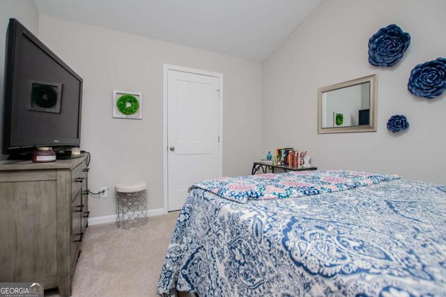 104 Kingston Circle, Carrollton, GA 30117