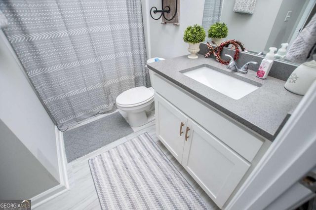 104 Kingston Circle, Carrollton, GA 30117